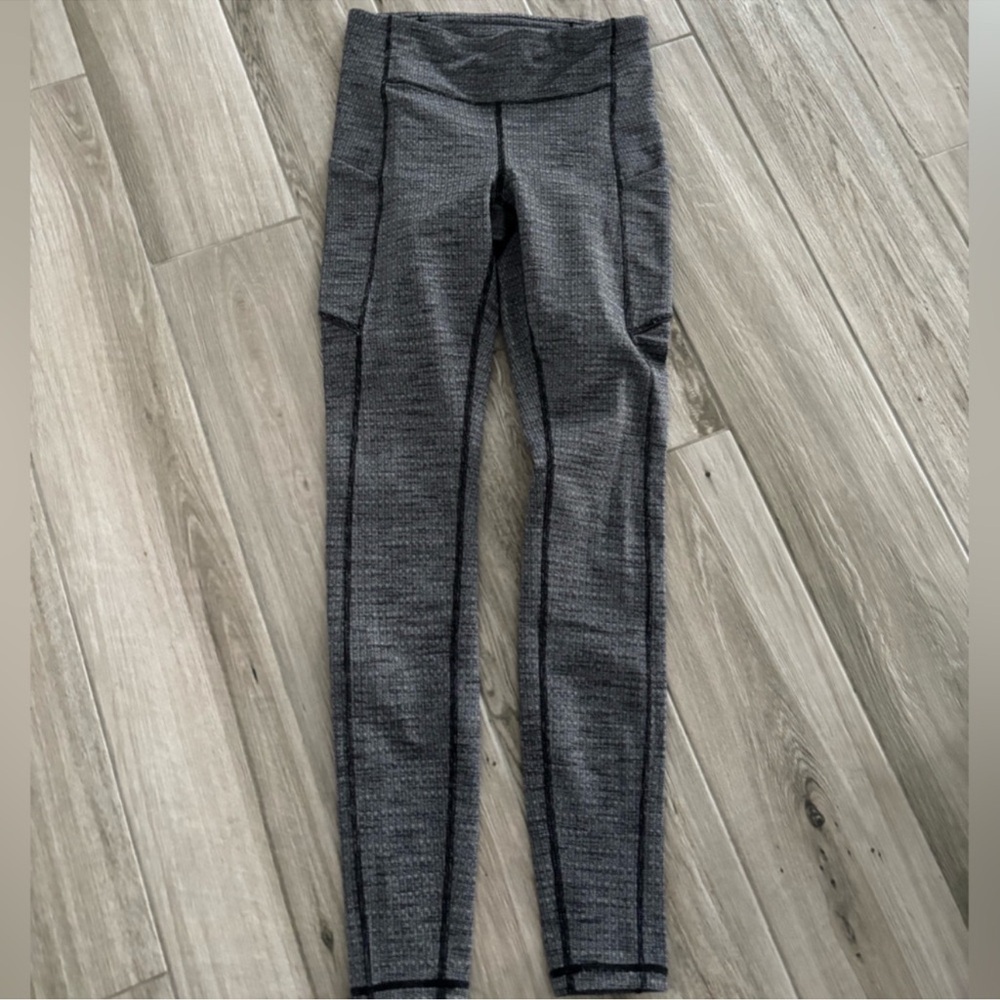 lululemon set - Picture 10 of 12